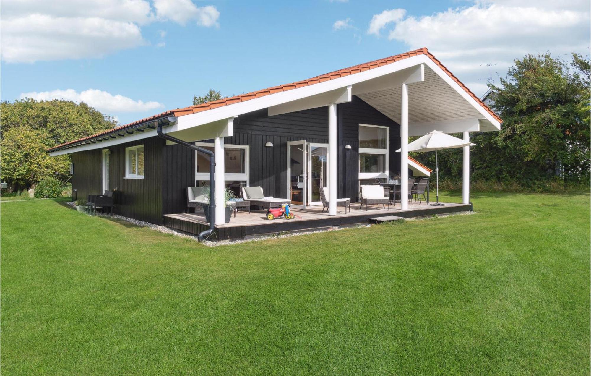 Amazing Home In Askeby With Sauna Zewnętrze zdjęcie