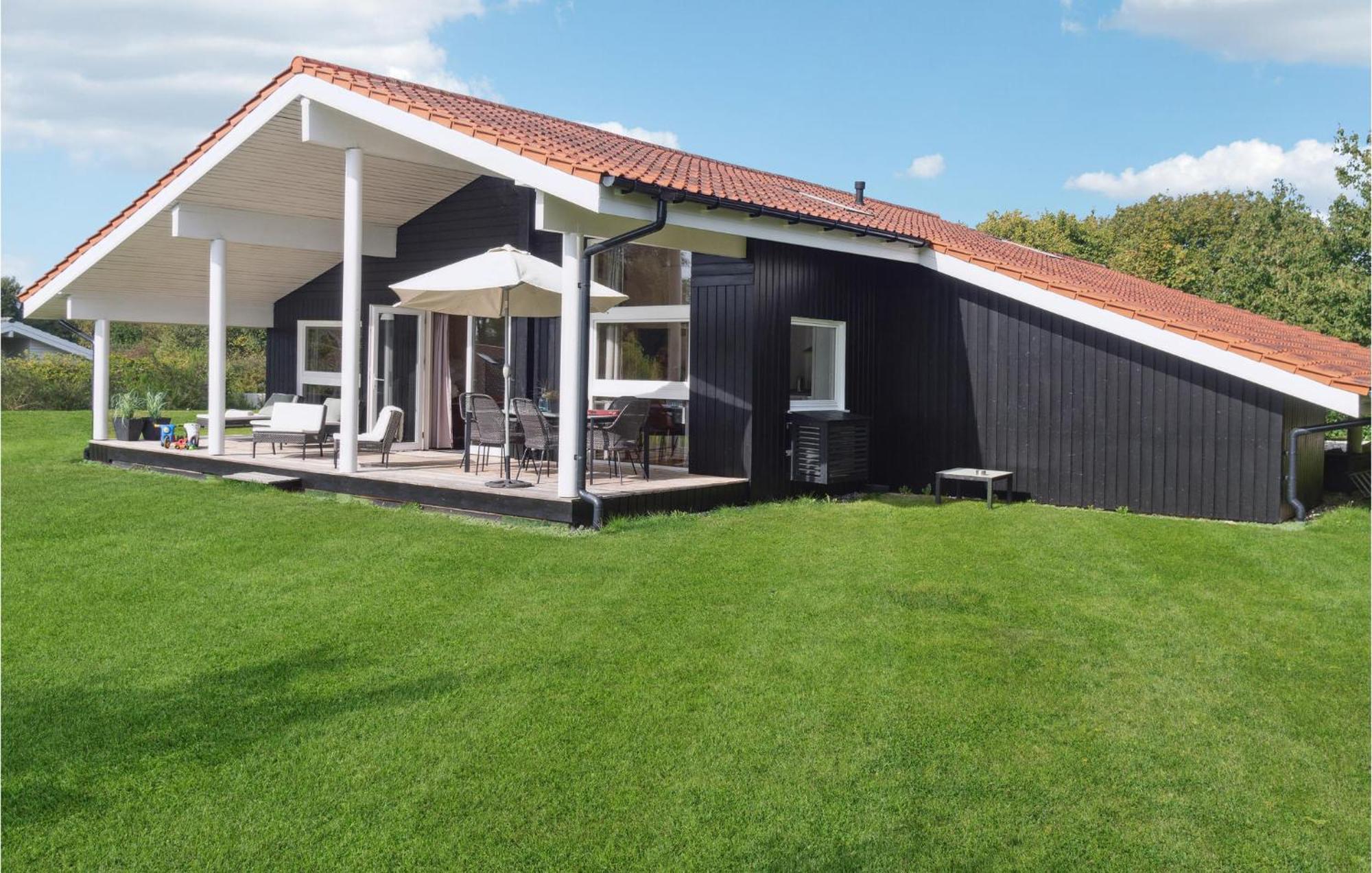 Amazing Home In Askeby With Sauna Zewnętrze zdjęcie